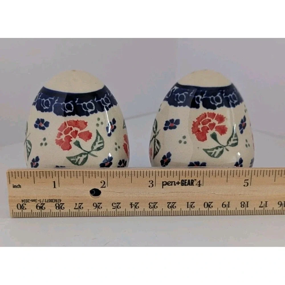 Vintage Salt & Pepper Shakers Cottagecore Floral Ceramic Farmhouse Blue Red 184